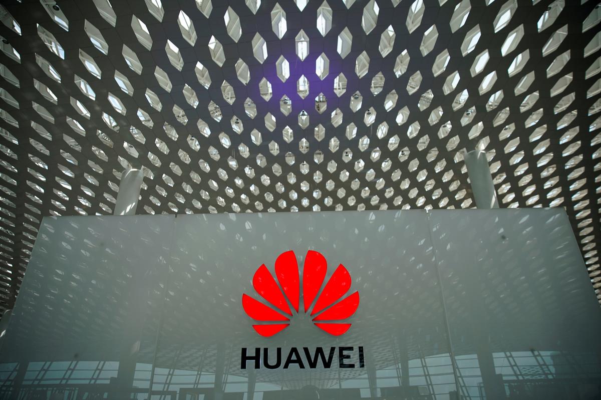 Exclusive: Huawei's U.S. research arm builds separate identity