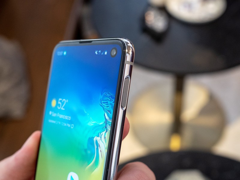 Best Heavy Duty Cases for Galaxy S10e in 2019