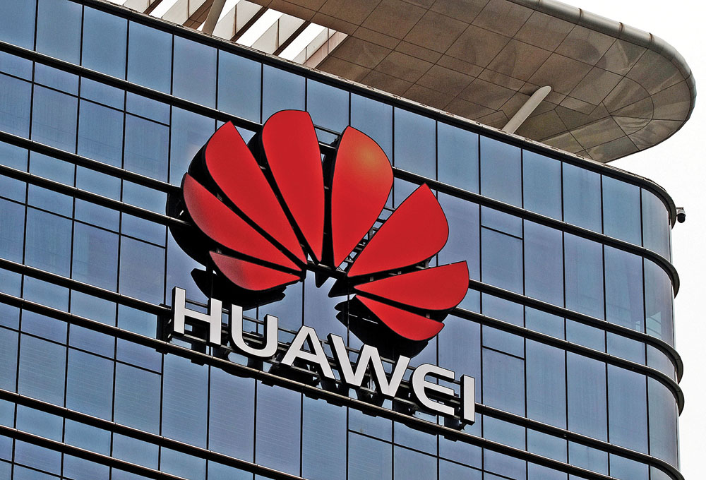 Huawei Delays Mate X, Could End Up Launching Without Android