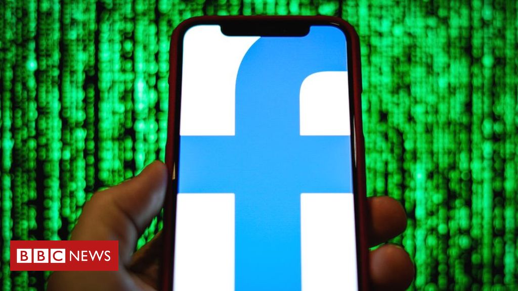 Facebook to be quizzed in court on EU-US data transfers