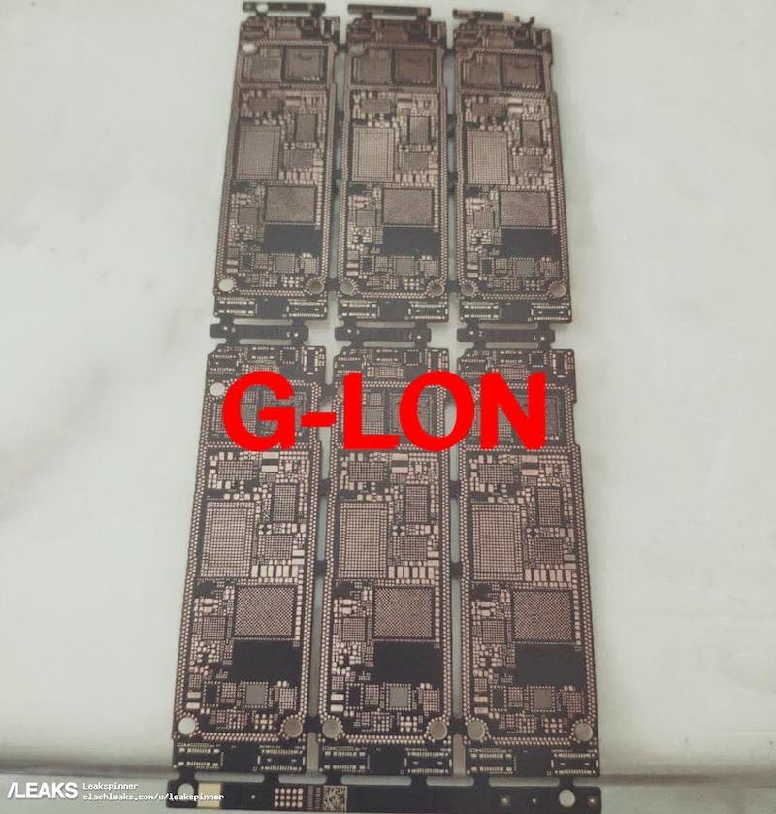 Leaked Photos of Alleged 2019 iPhone Logic Board Surface