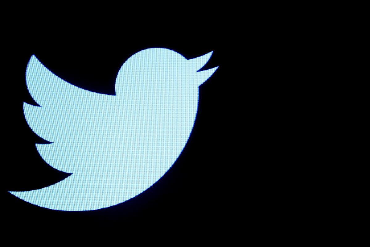 Twitter back up partially after worldwide outage