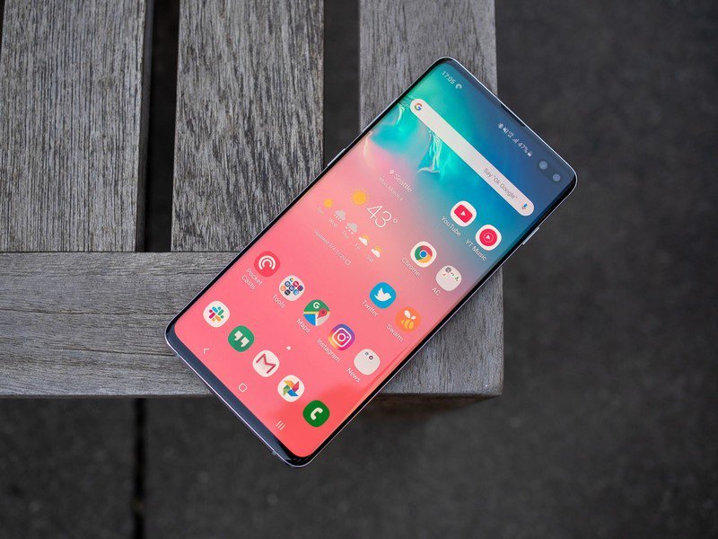 AT&T’s Samsung Galaxy S10+ finally gets dedicated night mode with new update