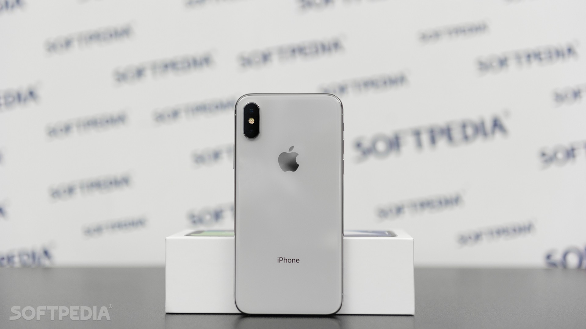 Apple Suppliers Ready for iPhone Sales Boom in Late 2019